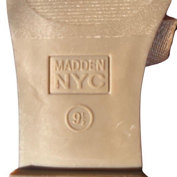 Den NYC Women's Sz 9.5 Selina H-Band‎ Flat Slip-On Sandals Raffia/Camel - Picture 4 of 8